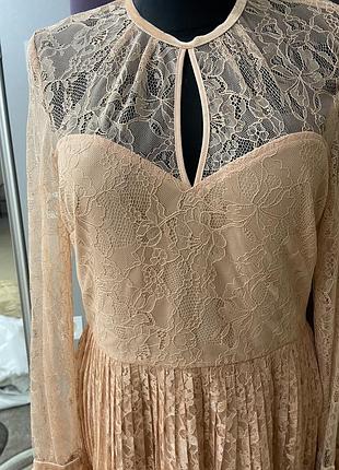 Кружевное платье