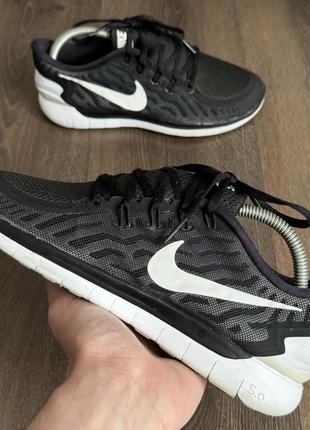 Кроссовки Женские майки Nike в Черновцах