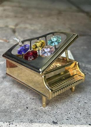 Статуетка сваровскі рояль св 35