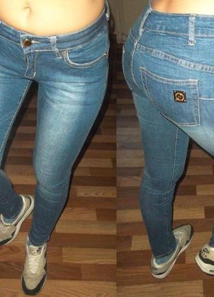 Фірмові джинси elisabetta franchi1 фото