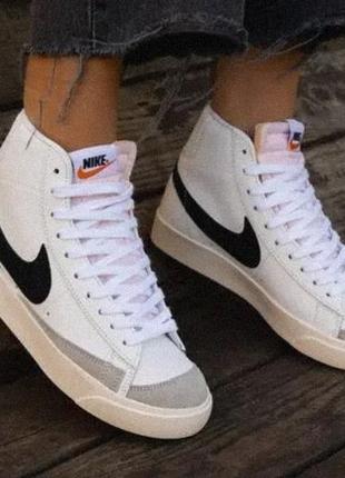 Кроссовки nike blazer mid 77 vintage white black.