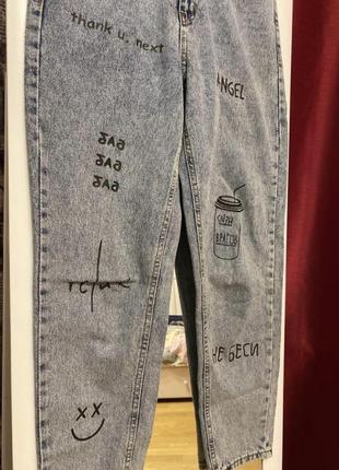 Стильні джинси мом з написами, s-m5 фото