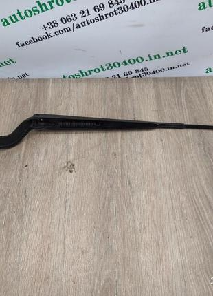 1221113 поводок стеклоочистителя передний (дворник) левый ford fiesta mk6   2s61-17526-ac