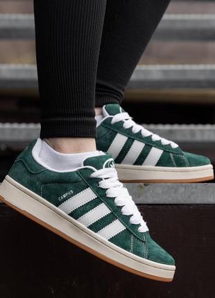 Трендові жіночі кросівки adidas campus dark green white1 фото