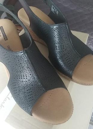 Босоножки clarks