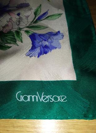 Gianni versace чудова вінтажна шовкова хустка, рідкісний екземпляр2 фото