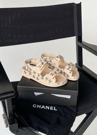 Сандалии в стиле chanel