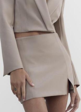 Міні спідниця від zara з розрізом