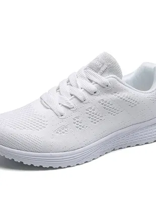 Кросівки білі жіночі