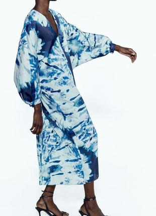 Платье миди с принтом zara