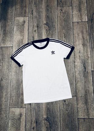 Футболка adidas 2023 в сетку оригинальная красивая