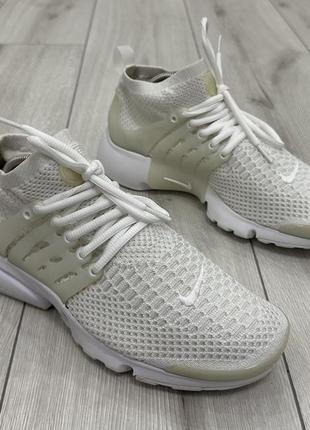 Air presto flyknit white mens deals