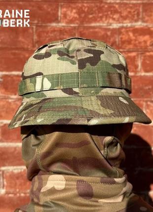 Тактическая панама с характерными короткими полями