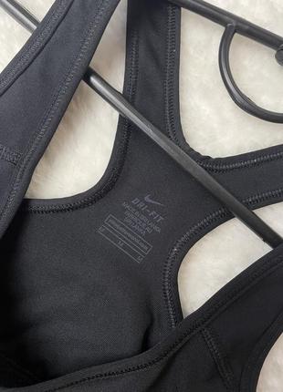 Спортивный топ nike3 фото