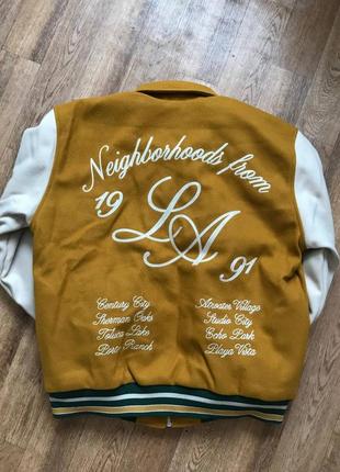 Фетровая куртка с вышивкой pull &amp; bear (р. l)