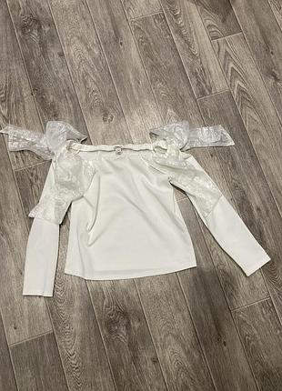 Белоснежный топ с бантиками
