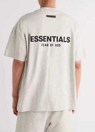 Футболка essentials