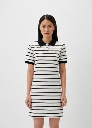 Оригинальное платье от бренда стрижкиmond