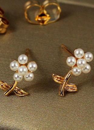 Серьги гвоздики xuping jewelry цветочек из жемчужинок 10 мм золотистые