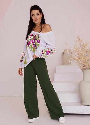 Хлопковая вышиванка с цветочной вышивкой