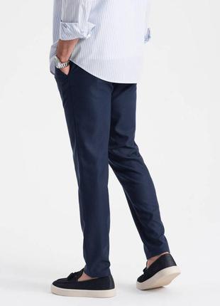 Chinos
