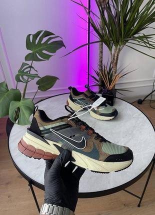 Мужские кроссовки nike v2k runtekk orewood brown green