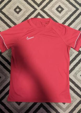 Футболка спортивна nike dri fit