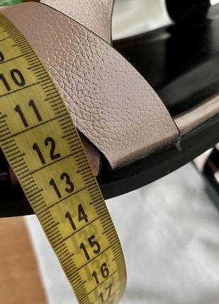 Нові босоніжки рожеві пудрові сандалі8 фото