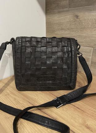 Кожаная сумка в стиле bottega  бренд