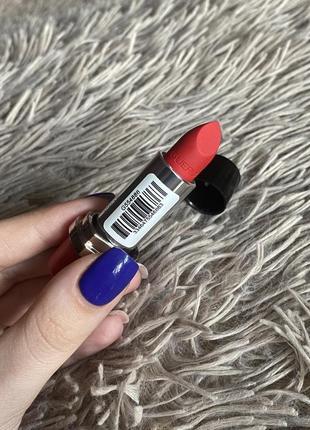 Помада. rouge kiss 1.4 g.