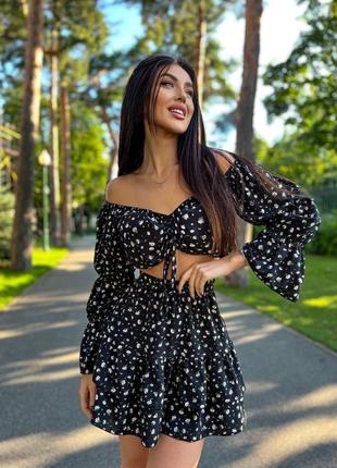 Літній костюм