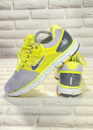 Кроссовки nike