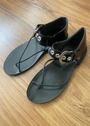 Чорні шкіряні босоніжки сандалі оригінал maison margiela чёрные босоножки кожаные сандали вьетнамки2 фото
