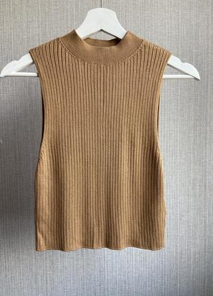 Кроп топ під шию