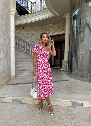 Яскрава квіткова сукня міді на запах плаття штапель з короткими рукавами легке літнє