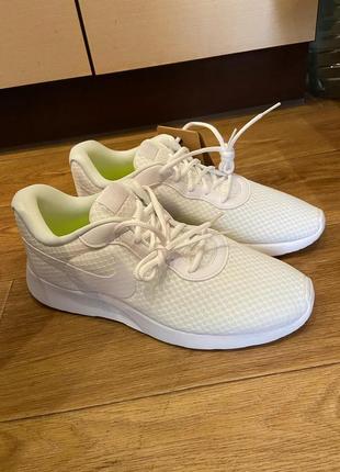Кросівки nike tanjun