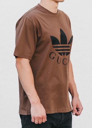 Мужская футболка хлопковая  adidas x gucci 100% cotton / адидас гуччи коричневая летняя одежда3 фото