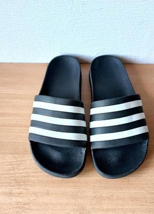 Шльопанці сланці тапки adidas copa mundials in color code list on doors вказано