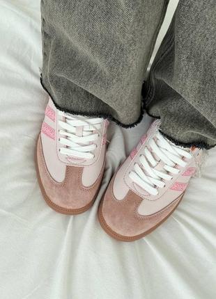 Жіночі кросівки в стилі adidas samba адідас самба / демісезонні / весняні, літні, осінні / шкіра, замша / рожеві