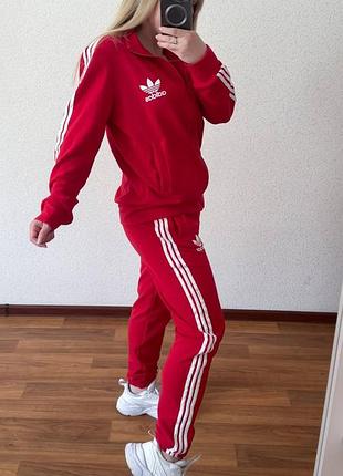 Спортивний костюм
