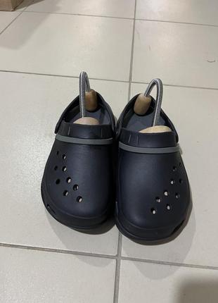 Crocs оригінальні1 фото