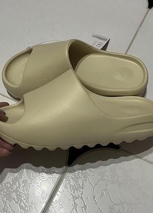 Шлепки в стиле adidas yeezy slide адидас изи премиум