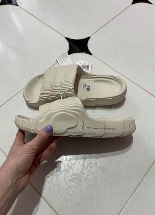 Шльопанці/пантолети в стилі Salmon adidas adilette адідас преміум