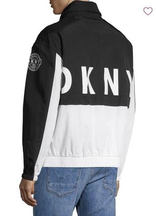 Крута чоловіча вітровка бомбер легка куртка dkny l