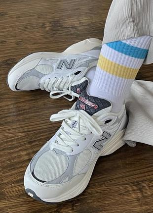 Жіночі замшеві кросівки new balance 990 white beige7 фото