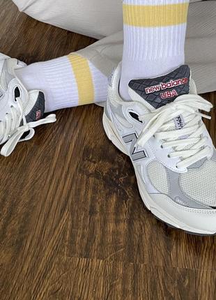 Жіночі замшеві кросівки new balance 990 white beige9 фото