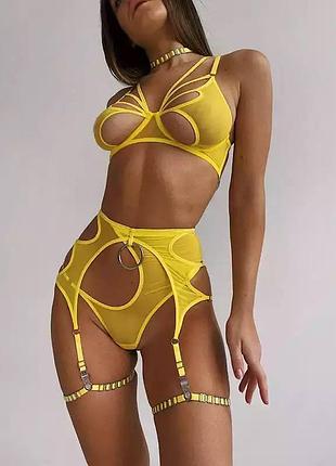 Неймовірно гарний комплект жіночої білизни в різних кольорах