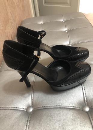 Gucci туфлі