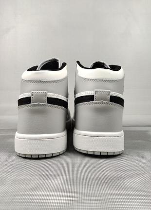 Кроссовки nike air jordan 1 light smoke gray мужские 41-454 фото