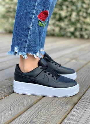 Жіночі шкіряні кросівки nike air force 1 sage ‘black’2 фото